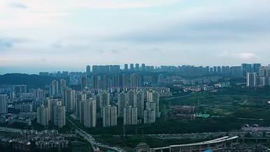4k航拍重庆北部新区车流交通城市建设视频的预览图